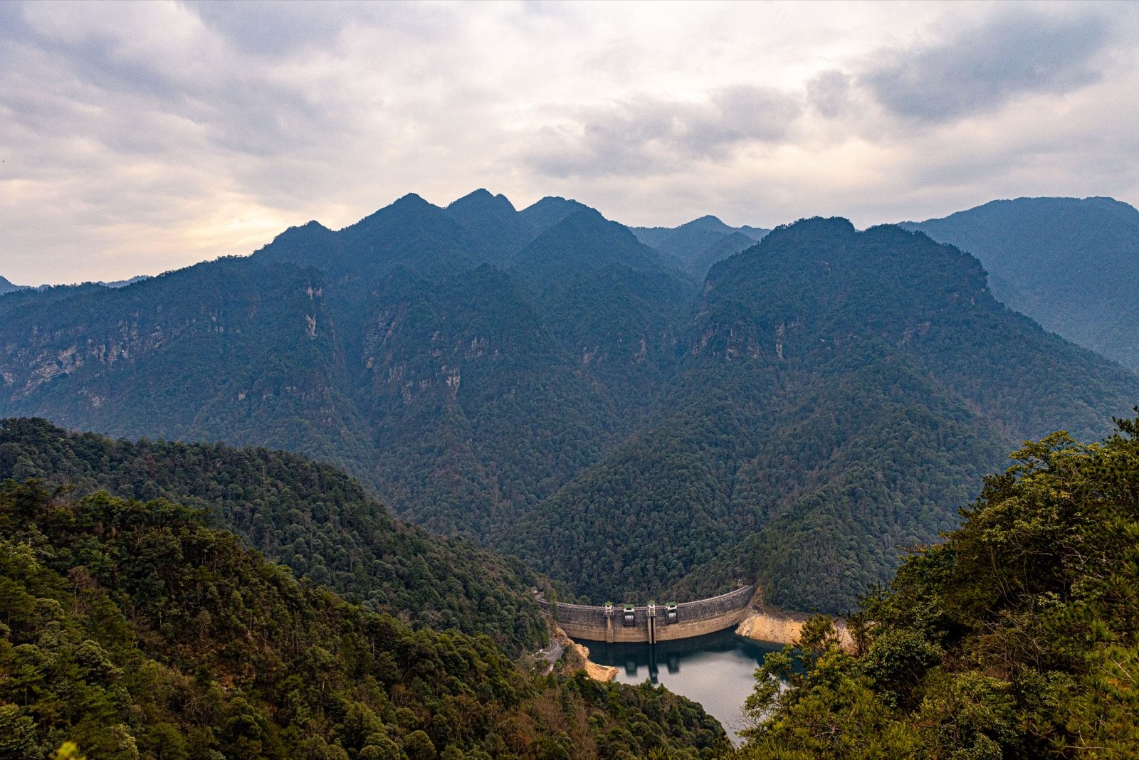 水调歌头·重上井冈山